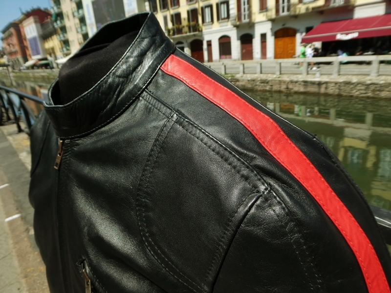 Giubbotto pelle motociclista biker nera rossa Guen