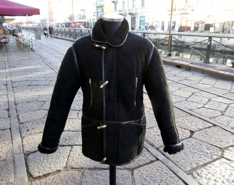 Black shearling jacket size L