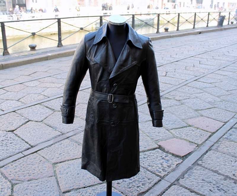 Leather trench coat single breasted size S
