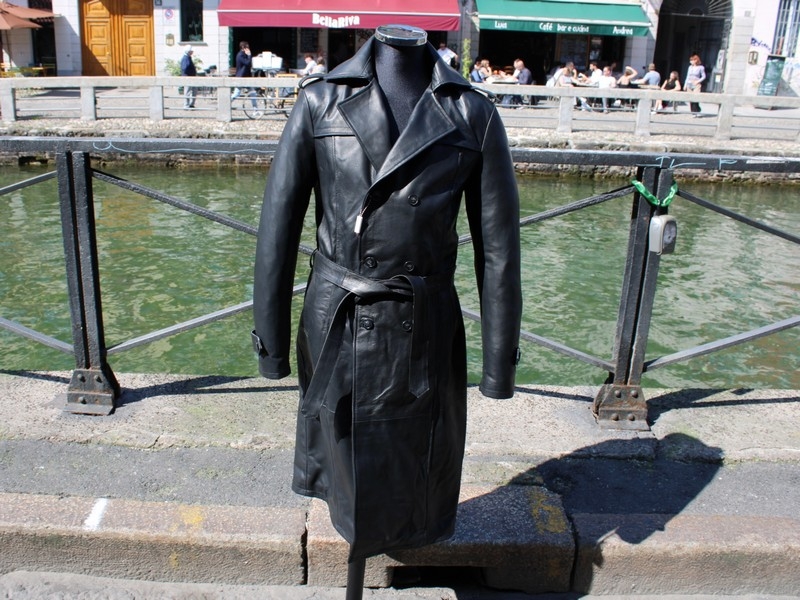 Trench pelle nero doppiopetto nuovo Guendj milano 