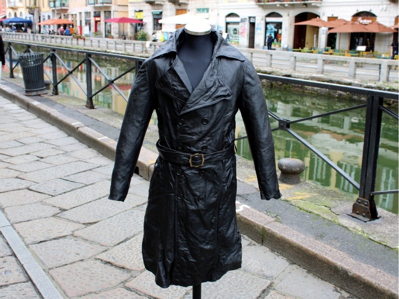 Trench cappotto pelle doppiopetto nero vintage tag