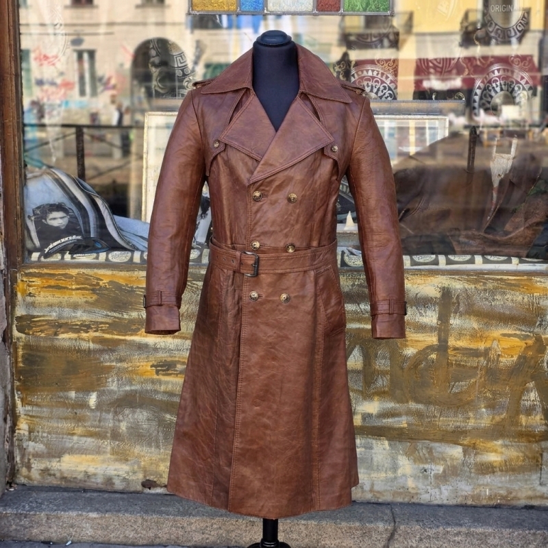 Brown vintage leather coat size M